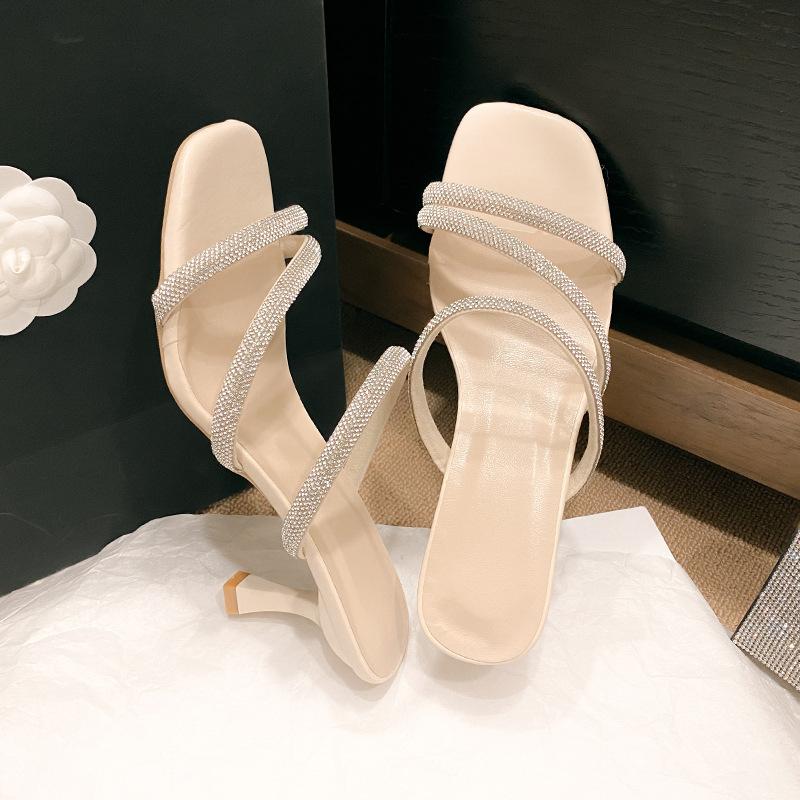 2025 summer new sexy open-toed sandals mid-heel thin heel outer wear fairy feng shui diamond slippers slim sandals woman