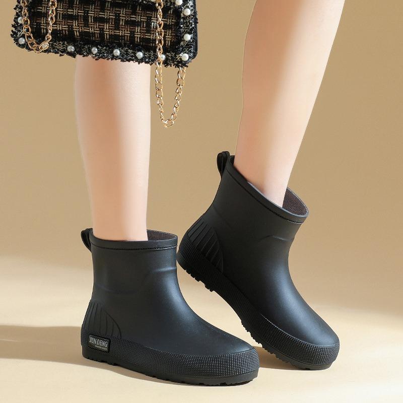 Hot-selling Fashion Water Shoes Low Tube Women's Rain Shoes Thickened Rain Boots Water Boots Non-slip Waterproof Glue Shoe Cover Shoes