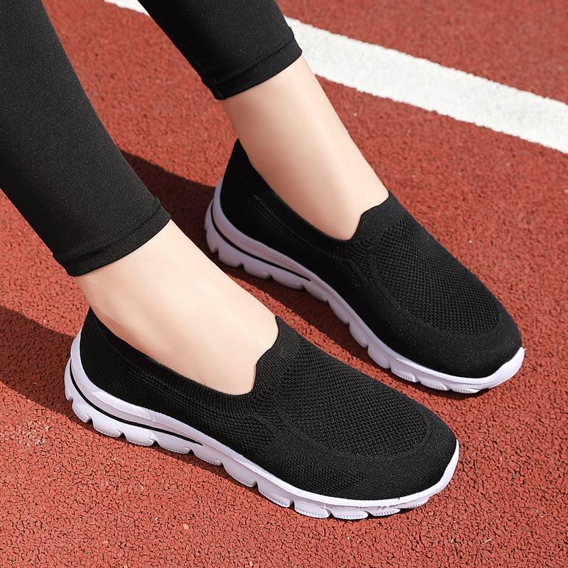 Fashion Women's Casual Flats Shoes Outdoor Lightweight Walking Shoes Summer Comfortable Breathable Mesh Shoes New Hollowing Shoes