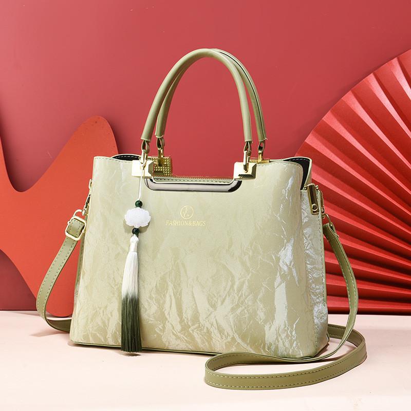 Stylish Pu Tote Bag For Women With Large Capacity And Trendy Fringe Design In Beige Pink Green And Black