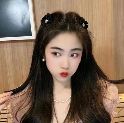 Gold Logo Bow Claw Clip: Cute, Sweet, Girly Princess Hair Accessory for Bangs