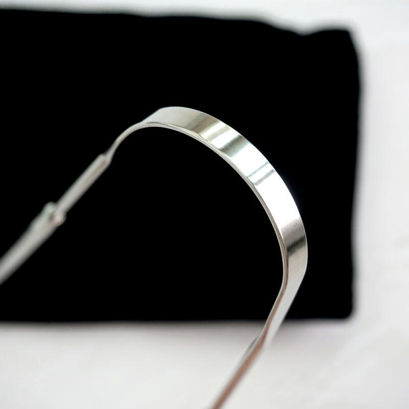 [eco here] Stainless steel tongue cleaner