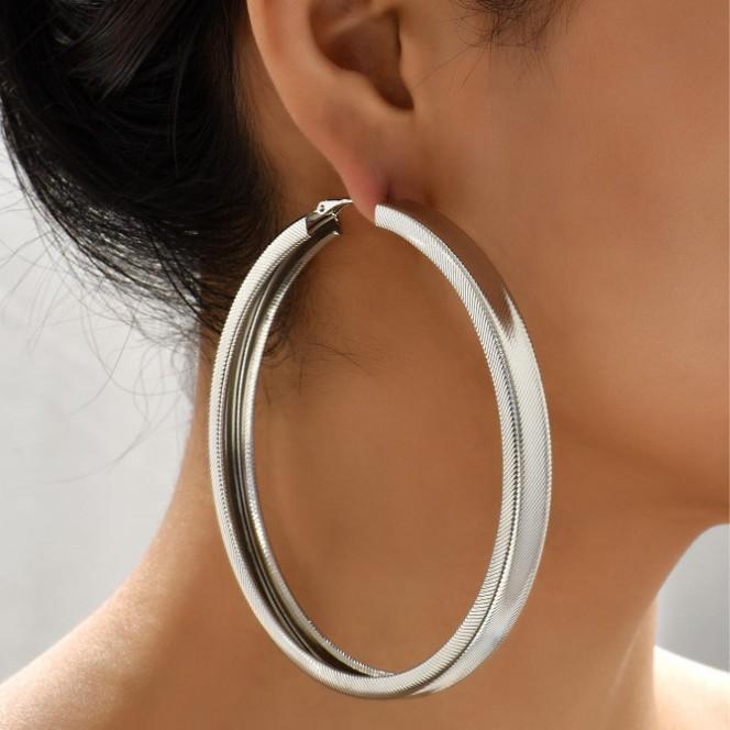 Fashion Daily Matching Geometric Large Circle Earrings Femininity Exaggerated Trend Design Sense Round Earrings Women