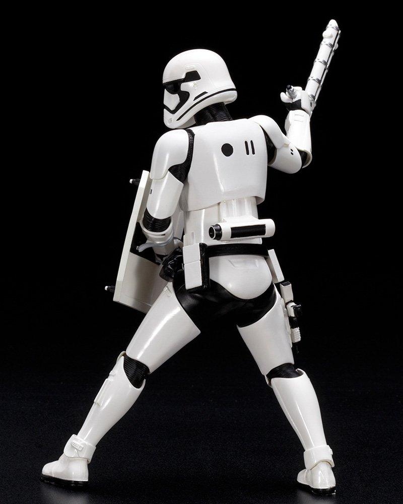 STAR WARS First Order Stormtrooper Scale PVC Painted Simple Assembly Figure ARTFX+ FN-2199 1/10