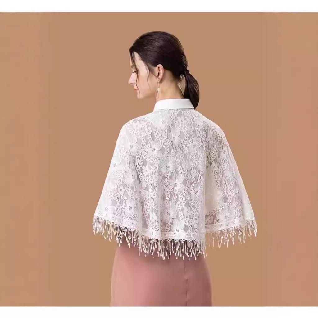 2024 Frühling Retro Chinesischer Schal für Damen - Eleganter Cheongsam-Kragen, Spitze-Satin-Spleiß, Sonnenschutz, Ideal zu Rock - Weiß