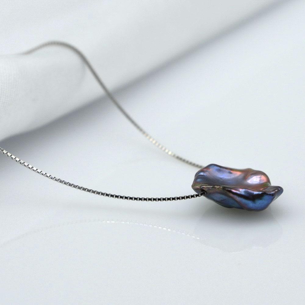 Женское ожерелье с черным жемчужным кулоном в стиле барокко — фото 6