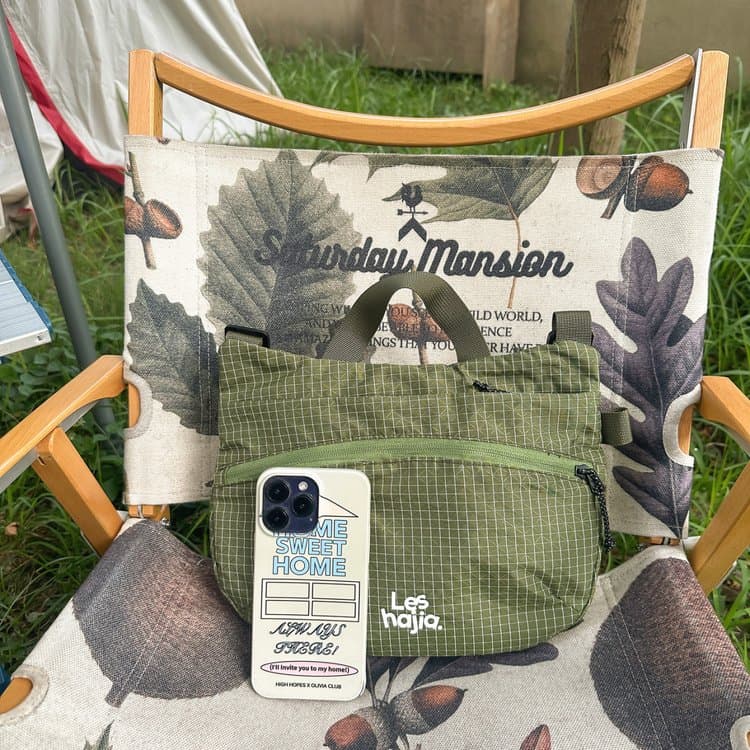 Lightweight waterproof nylon messenger bag for women