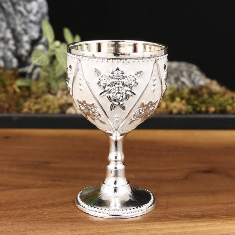 European Vintage Wine Glasses, Carved Mini Spirit Vodka Cup, Red Alloy Portable Spirits Goblet, sWedding Decoration, 30ml,1pcs