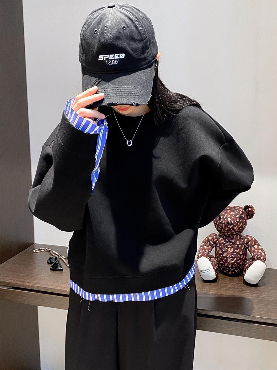 

PLUS Shomachi Design: Women s Striped Patchwork Faux Two-Piece Shirt - 2025 Spring/Autumn Korean Casual Style. M-L (62.5-72.5 kg) чорний