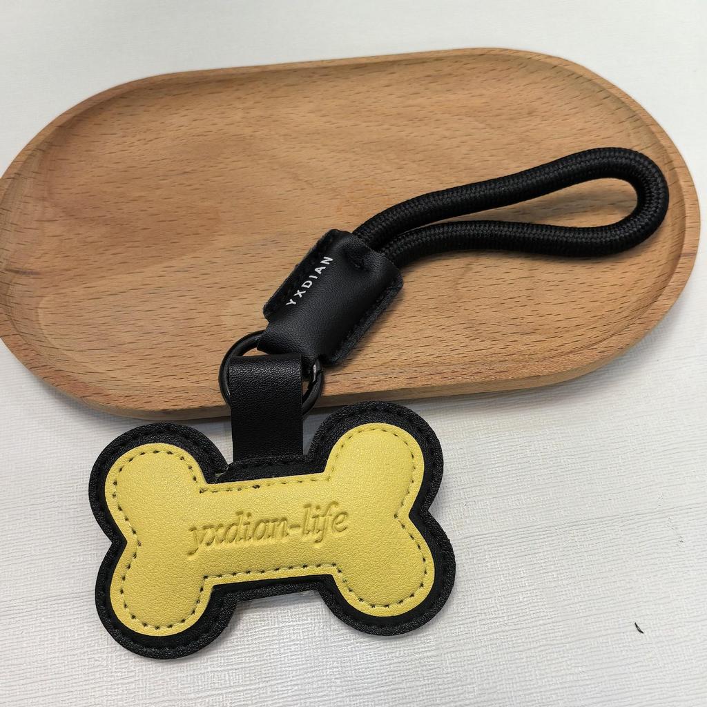 2025 Cute Kitten Paw Keychain: Leather Pendant Backpack Charm & Gift