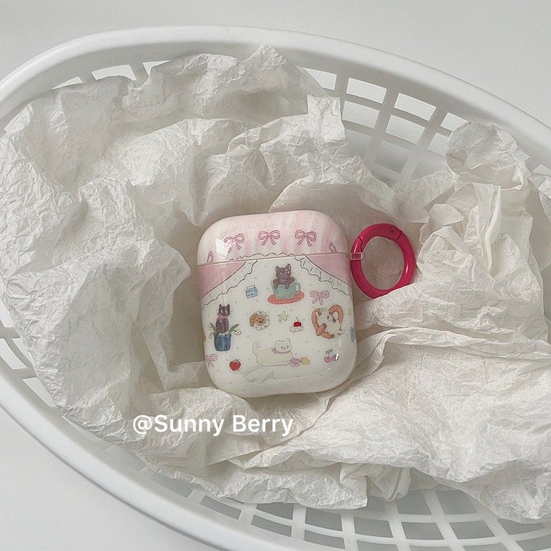 

Heart Cute Cat Illustration for Airpods4 Bluetooth Earbuds Case Airpodspro2/3 Protective Case Soft Case for Apple Second Generation Earphone Case airpods pro2 pro2 and pro Neutral