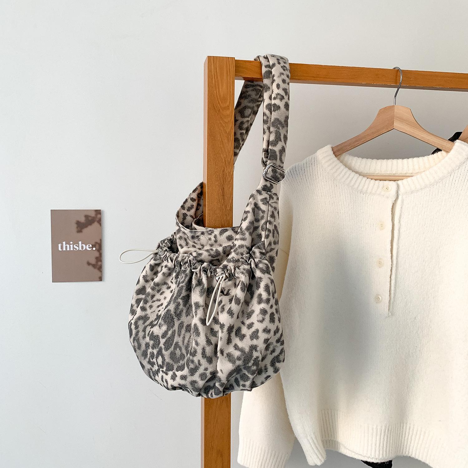 

Korean Retro Leopard Print Drawstring Pleated Underarm Bag, Large Capacity Women s Commuting Casual Crossbody Shoulder Bag абрикосовый