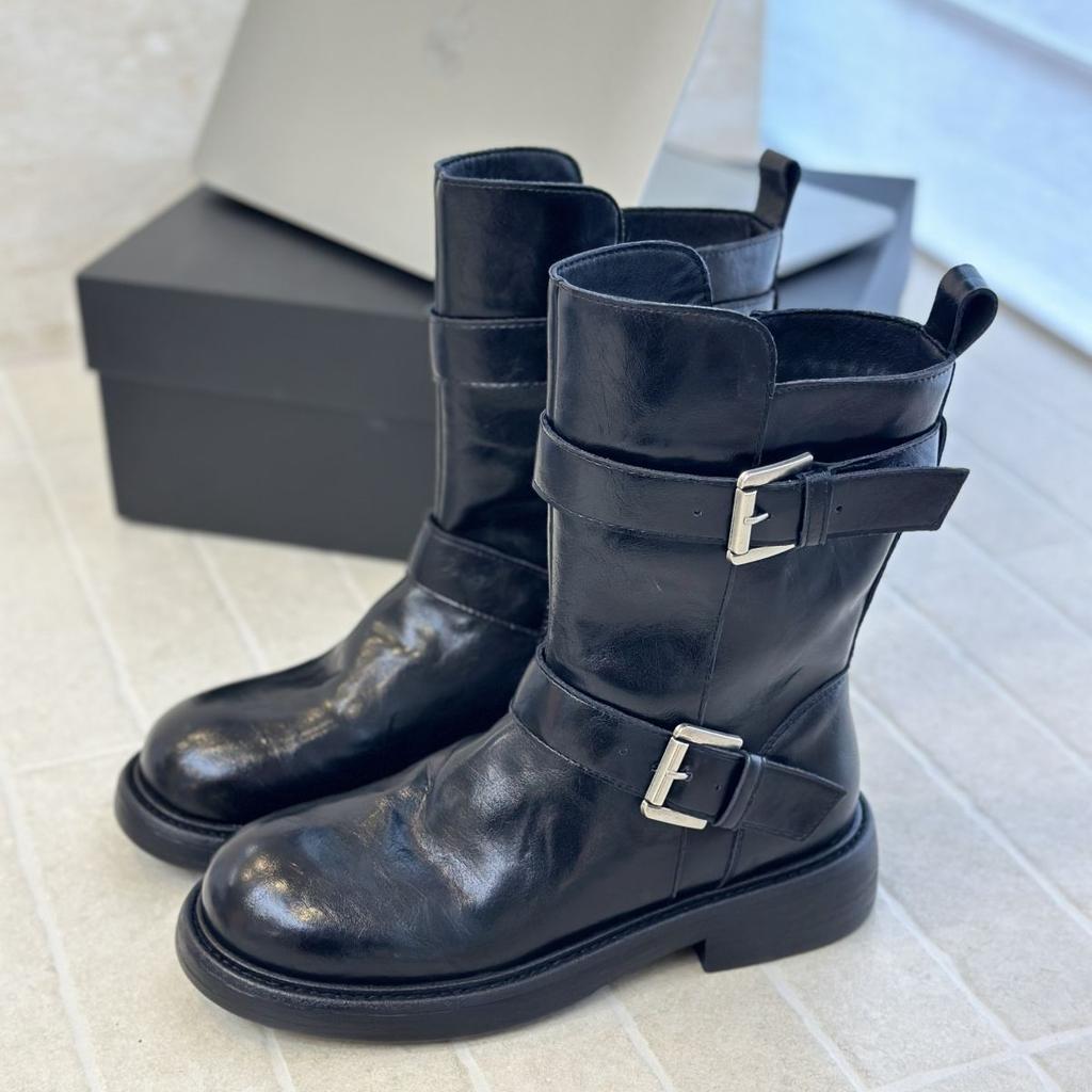 Thick-soled Belt Buckle Knight Boots Women's Autumn 2025 New Fashionable Versatile Lightweight Height Increase Casual Martin Boots Tide