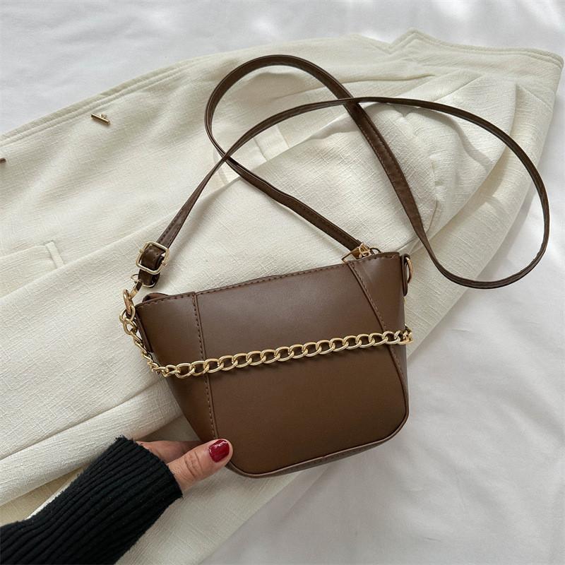 Chic Fall 2023 Retro Bucket Shoulder Bag For Women Pu Leather Chain Crossbody
