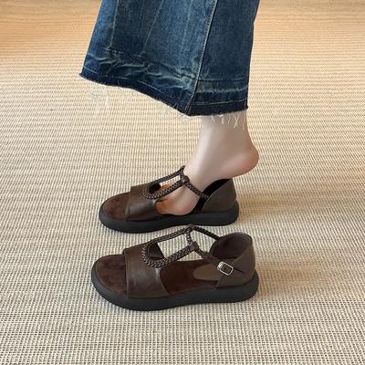 Spot~ Niche Literary and Retro College Style Sandals Women's 2025 New Retro Versatile Casual Platform Beach Shoes