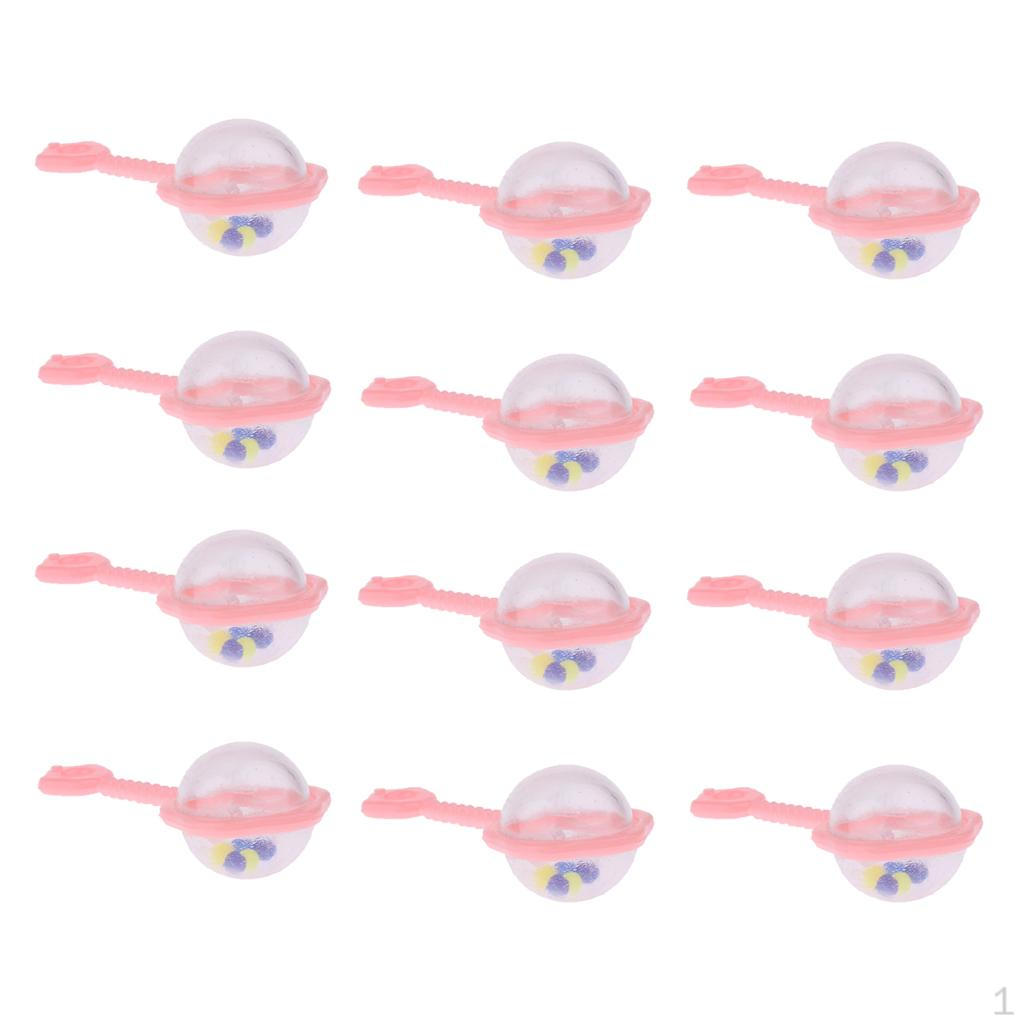 

Стол опрыскивается розовым