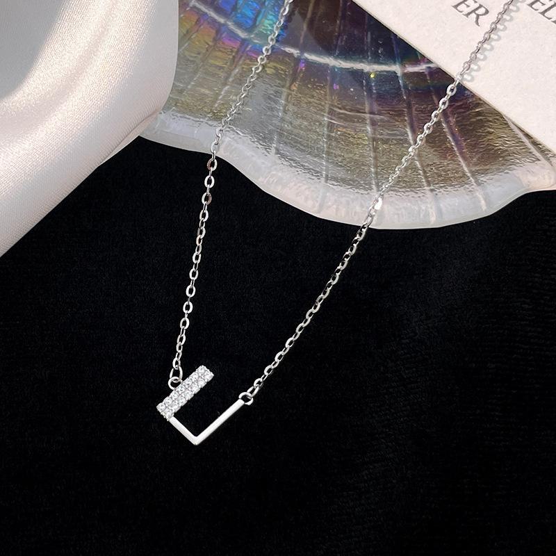 Banyan Tree S925 Silver Alphabet Necklace: Women's Summer Diamond Pendant with 26 English Letters Elegantly Designed.