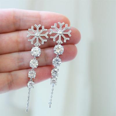 Nye Delikate Snøkrystall lenke Øredobber Kvinner med 4 Runde Cubic Zirconia Steiner Bryllupsfest Hverdagsbruk Beste Gave Øredobb Smykker