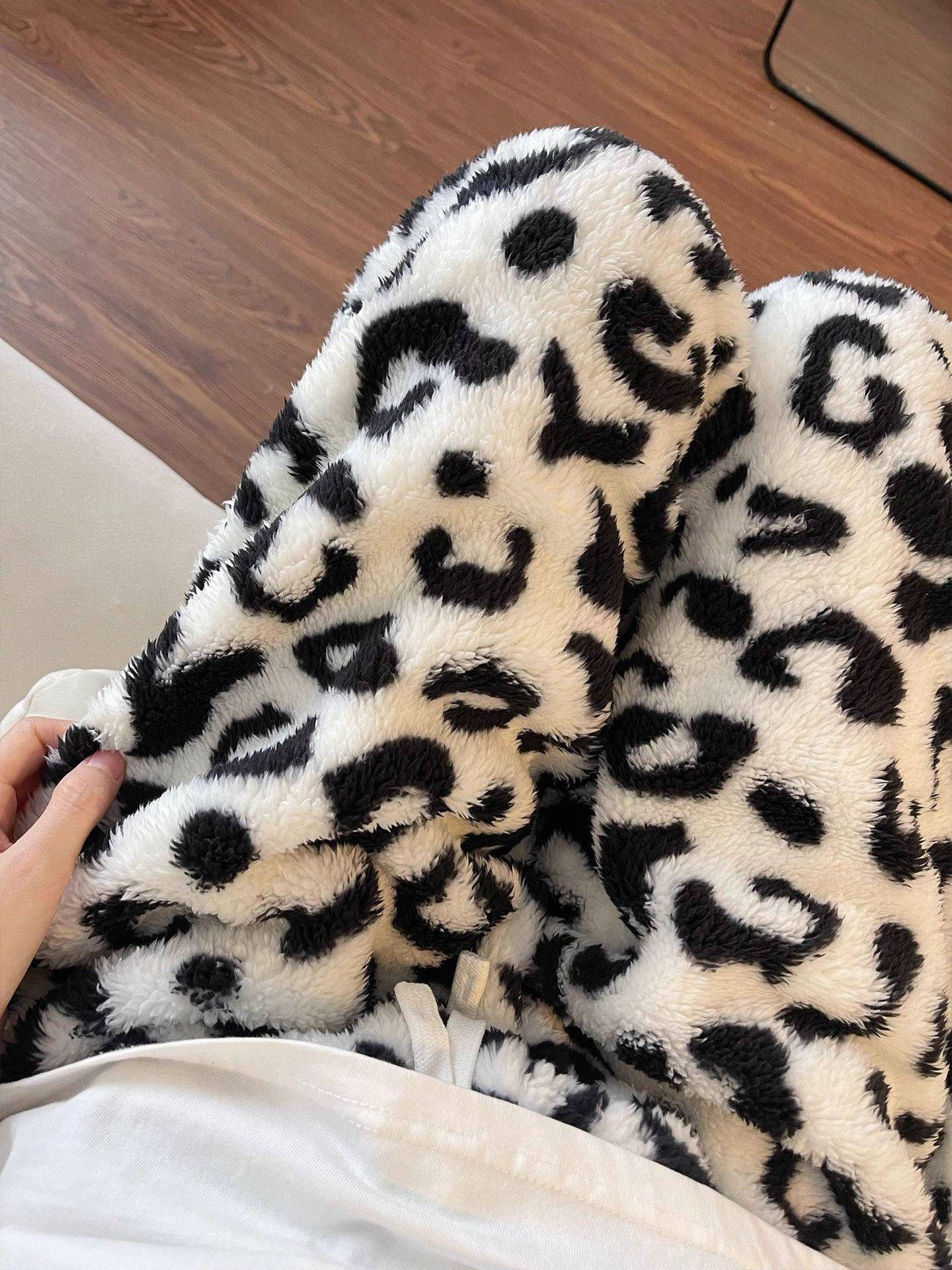 Women s Autumn/Winter Retro Leopard Print Plush Wide-Leg Pants XL