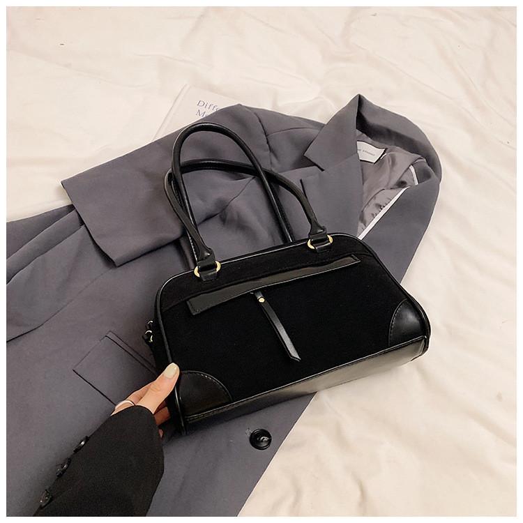 

Stylish Korean Design Handbag For Women In Black Brown And Coffee With Chic Shell Shape Black No Pendant