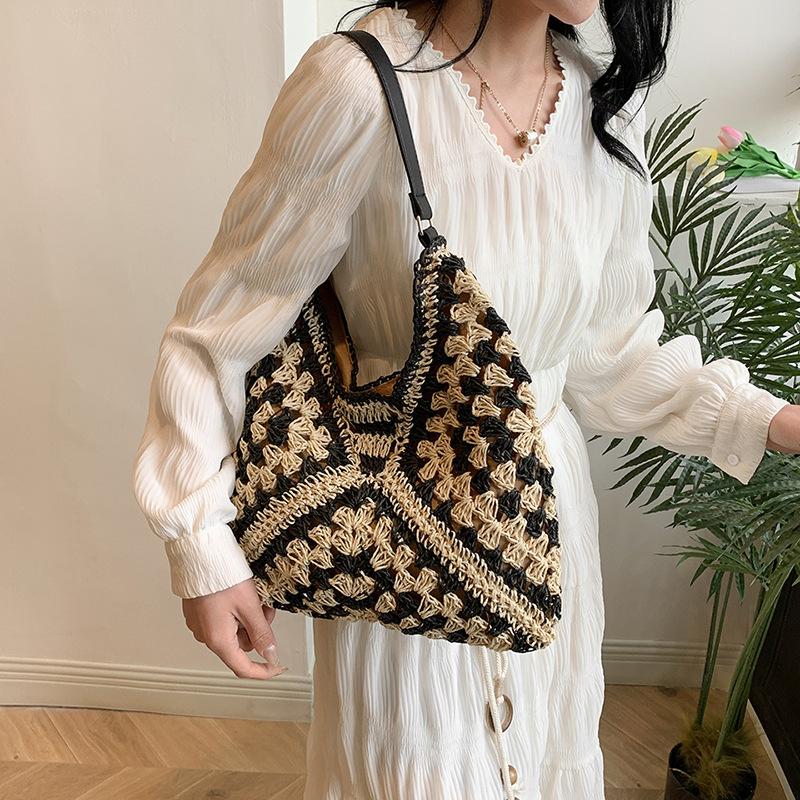 Large capacity woven bag women's new 2025 summer fashion shoulder straw bag versatile tote bag
