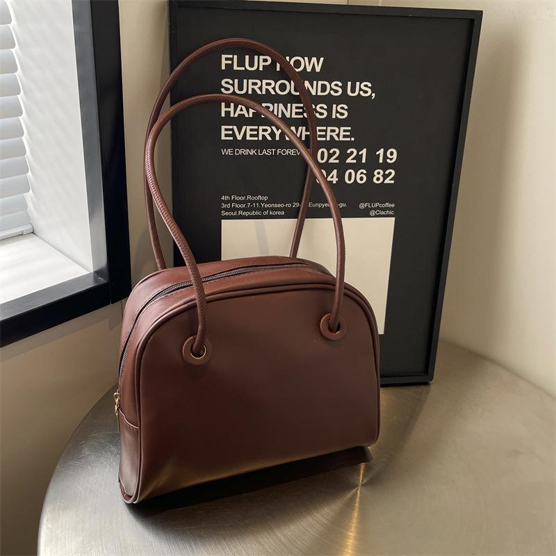 

Большая сумка женская сумка 2025 новая ретро сумка через плечо нишевый дизайн сумка-тоут под мышкой мода