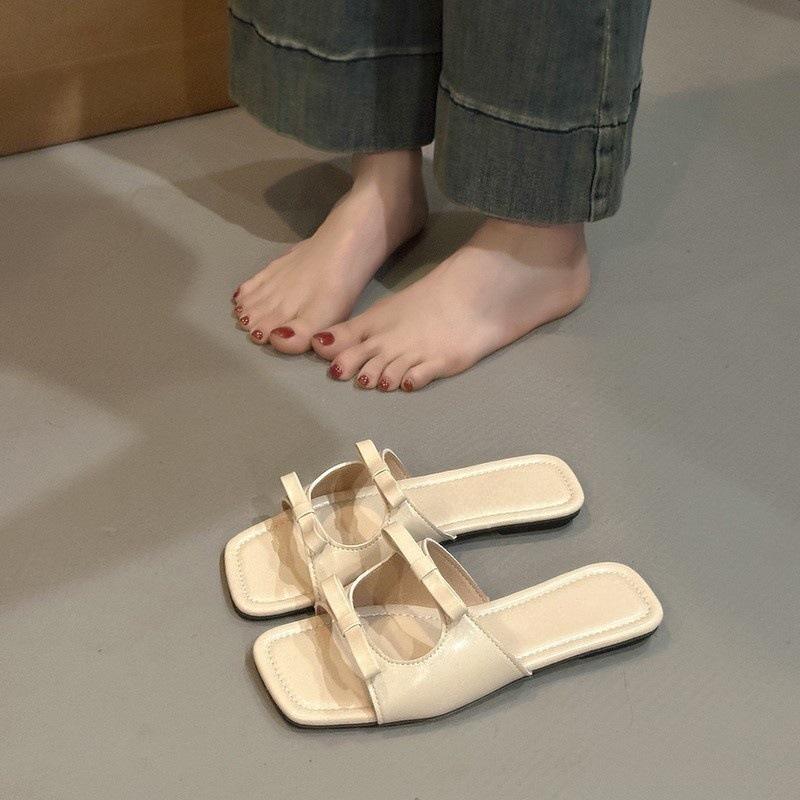 

Корейская версия сандалий с бантом и плоским дном, женская летняя одежда 2025 года, новые французские пляжные тапочки с квадратной головкой, односложные 35