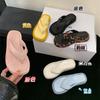 Korean version of casual leopard print platform beach shoes women's 2025 spring and summer new comfortable and non-slip outer wear toe flip-flops