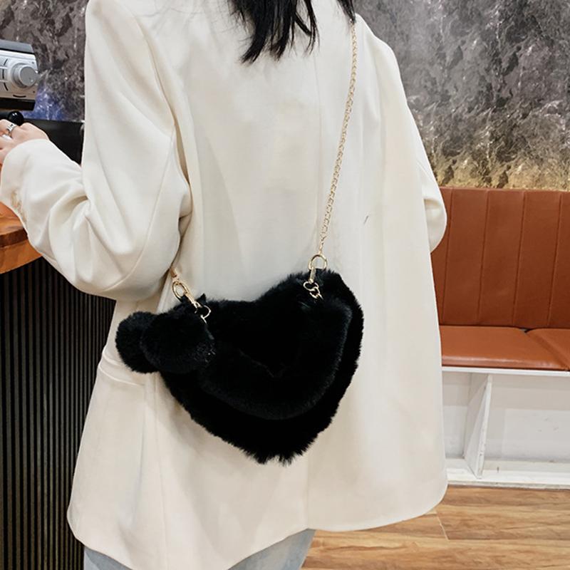 Trendy Ladies Plush Love Heart Shaped Fashionable Solid Color Soft Comfortable Purses Popular Women Hand Bags