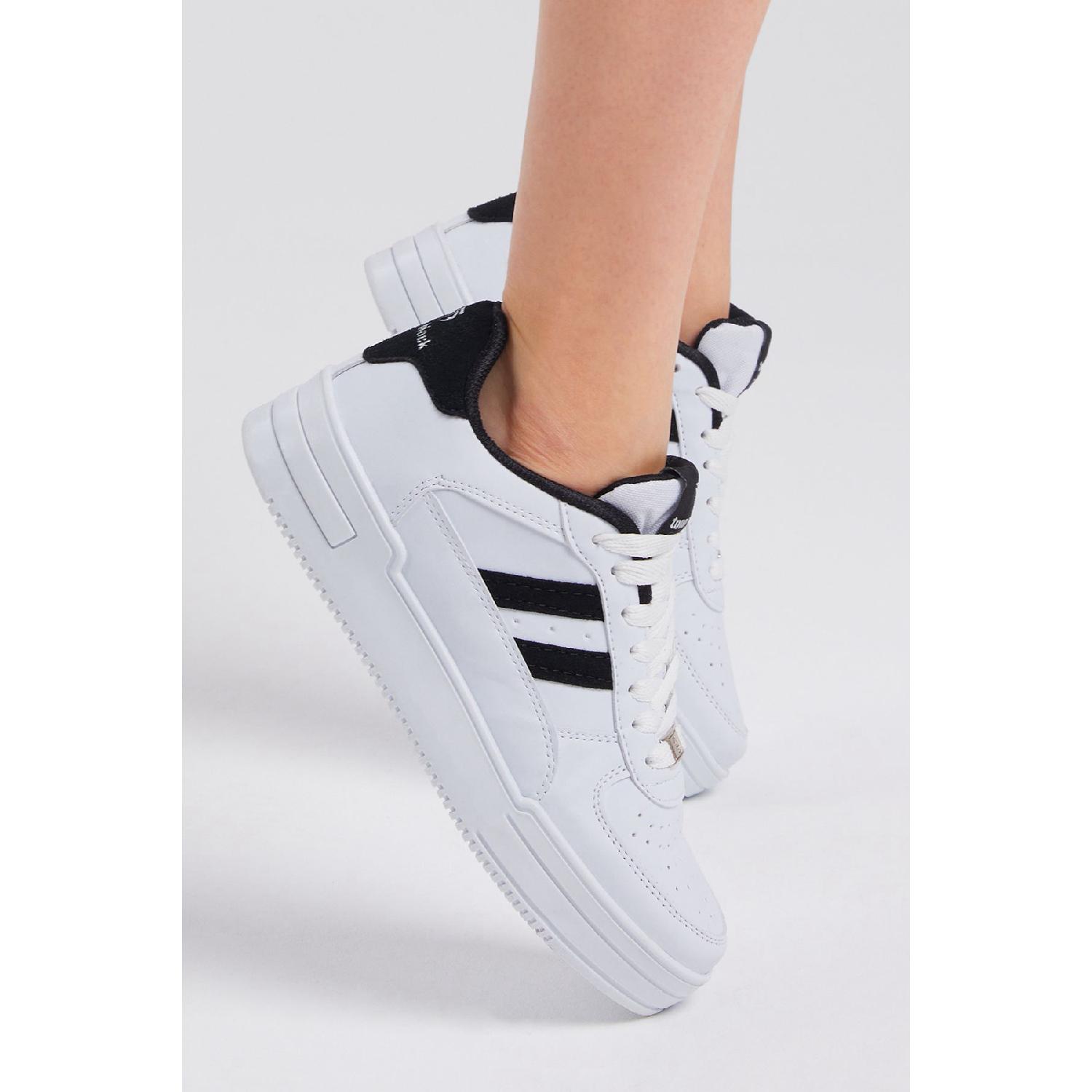 

Unisex White Black Side Striped Lace Up Comfortable Sneaker 36 білий