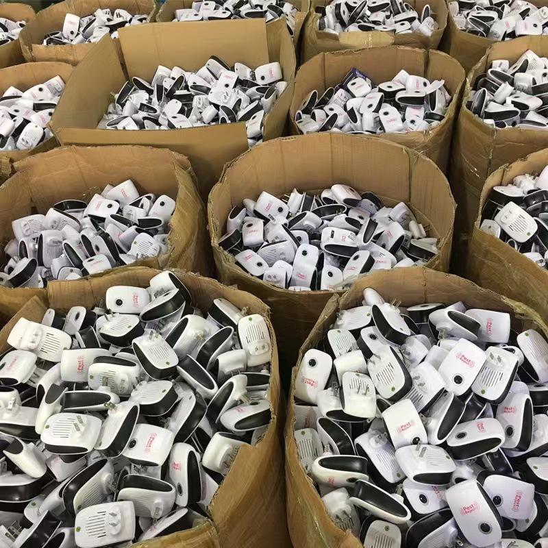 Smart High-Power Ultrasonic Rat Repeller & Killer with Variable Frequency