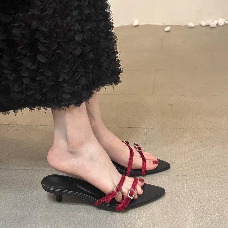 

Нишевый дизайн туфли-лодочки на высоком каблуке 2025 лето новый темперамент для верхней одежды продвинутое чувство низкий каблук тонкий каблук крутые тапочки 35 красный