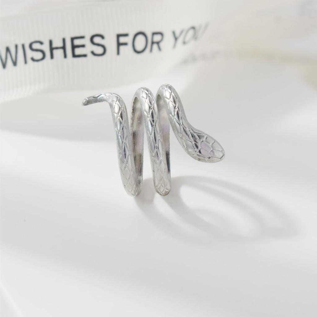 18K Gold-Plated Long Snake-Shaped Titanium Steel Ring Female, Hip-Hop Punk Style Opening Adjustable Ring
