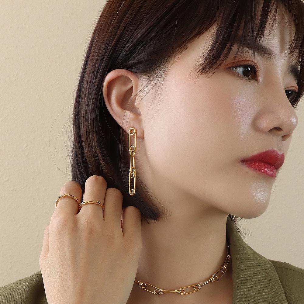 Brand French-Style Titanium Steel Choker & Chain Necklace Set with 18k Gold Paperclip Brooch & Earrings