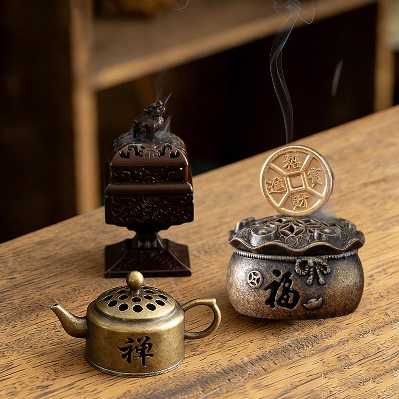 Vintage Alloy Incense Burner Stick Holder Three Legged Hollow Out Mini Sandalwood Censer Incense Burner Home Decoration