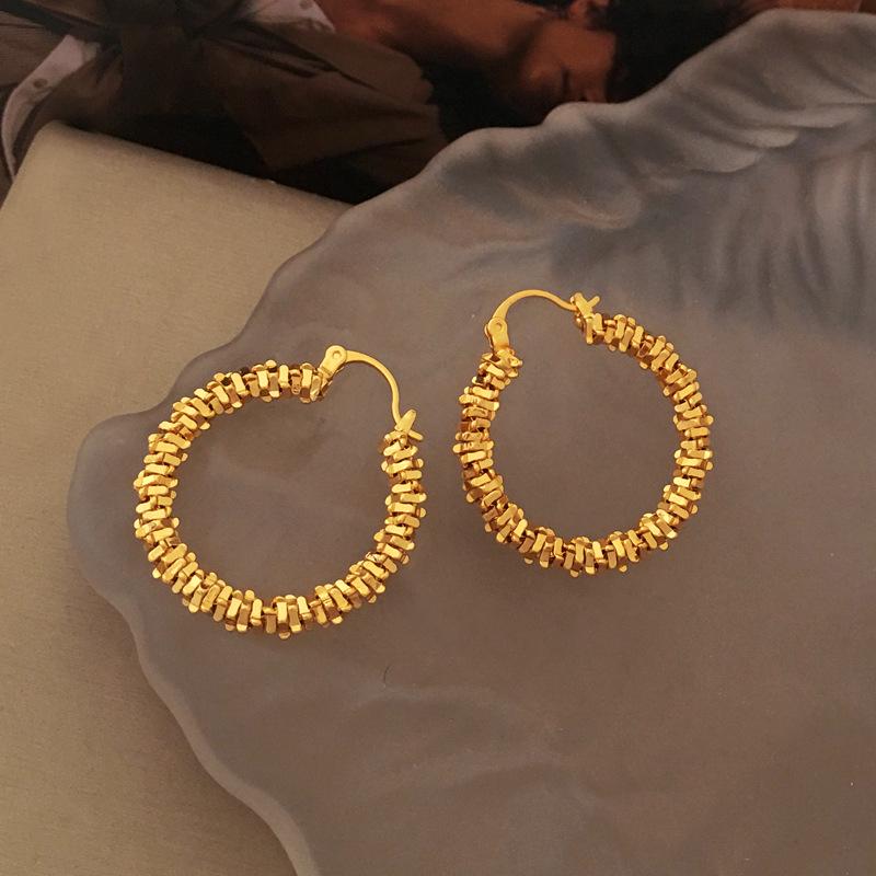 High-Grade Irregular Copper Earrings: European & American Trendy Niche Design