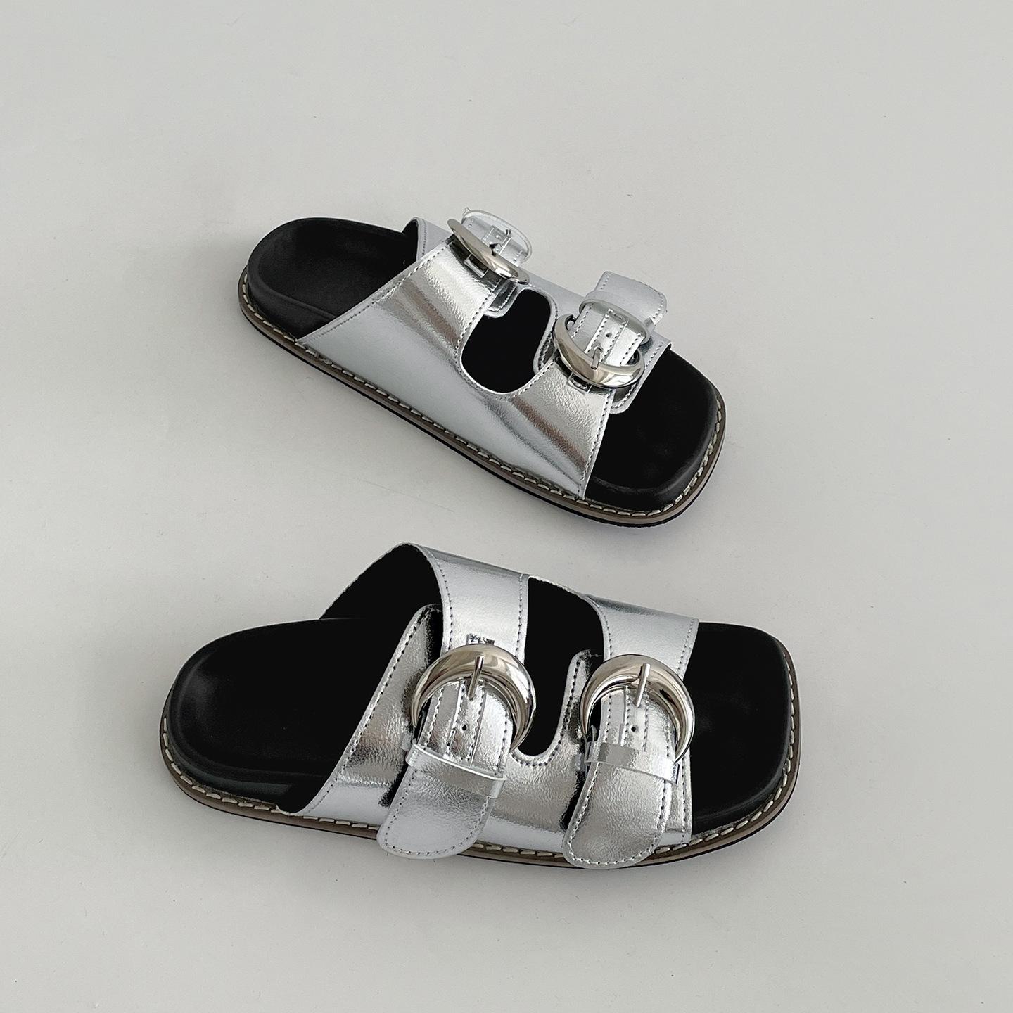 

Popular Internet celebrity silver flat one-word shoes women s summer wear 2025 new skirt non-slip French cool slippers 40 серебряный