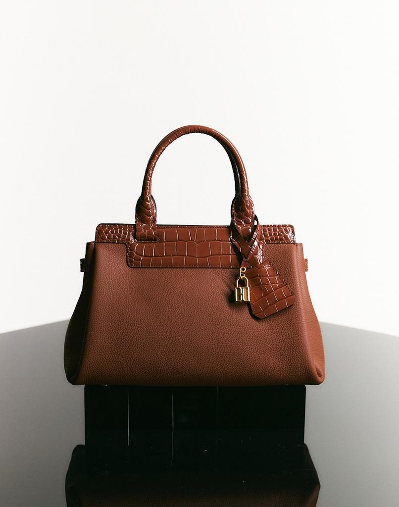 Daks Womens Accessories Brown Imported Leather Tote Bag Dcba4E032W2