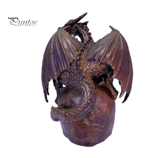 Resin Animal Sculpture Flying Dragon Skull Statue, On Human Figurine, Decorative Figurine Halloween Abstract Sculpture, Gothic Garden Decor