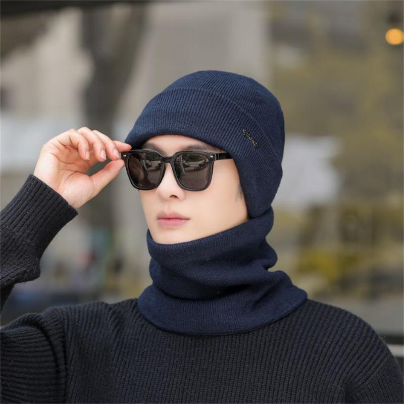Autumn and winter hats men's knitted hats, fleece thickened wool hats, men's cycling ear protectors, pullovers, scarf sets.