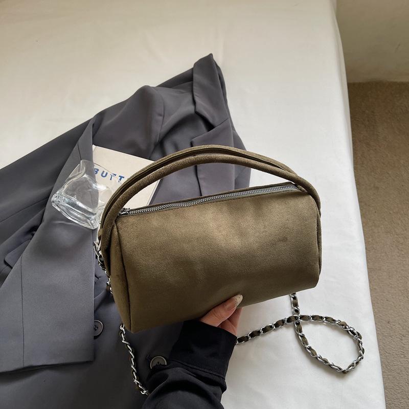 Neue Crossbody-Taschen Weiche Wildleder-Umhängetasche Vintage-Kettenriemen-Geldbörse Damen Lässig Boho-Chic Mode und Vielseitig Pendeltasche