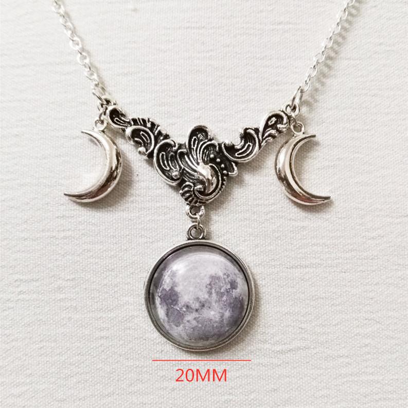 

Retro Fashion Sliver Color Triple Moon Goddess Crescent Moon Crystal Glass Pendant Necklace for Women Amulet Charm Jewelry Gifts