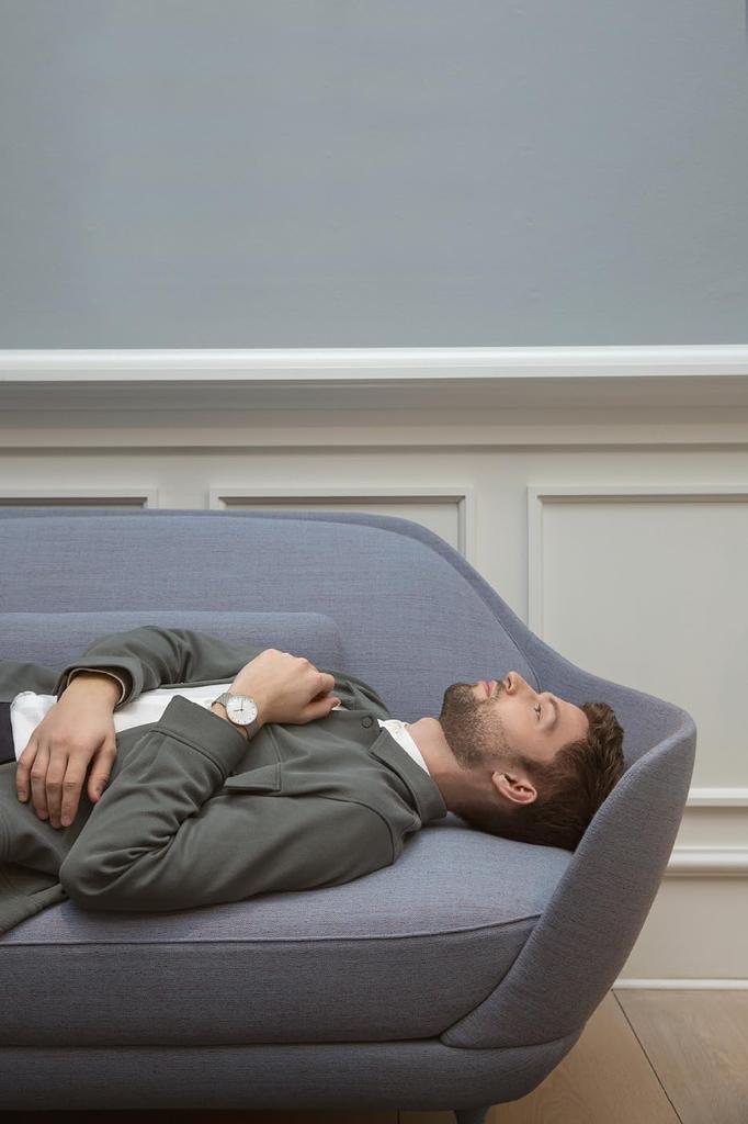 ARNE JACOBSEN Watch 40mm Scandinavian Design Daily Life Waterproof Design without Second CITYHALL White Silver Mesh Belt (Quiet Hand) 53202-2008