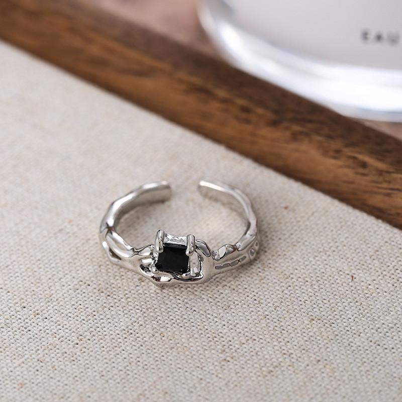 Fashionable Irregular Design Copper Ring With Shimmering Zircon For Womens Style