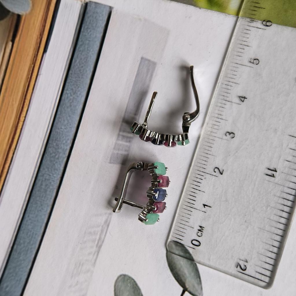 Серебряные серьги с натуральным сапфиром 3.567ct, рубином, изумрудом (2191100)
