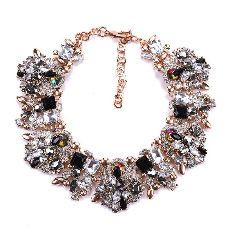 Short Necklace Women's Fashion Jewelry Full Diamond Exaggerated Flower Necklace Clothing Accessories