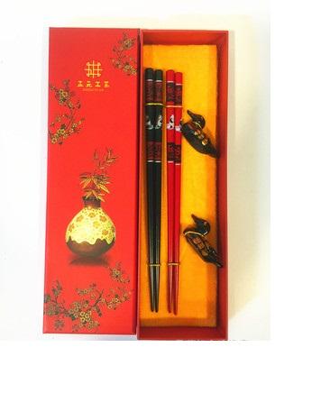 wood chopsticks 2 pairs with holders Chinese characteristics China Affairs presents best gift chopsticks souvenir