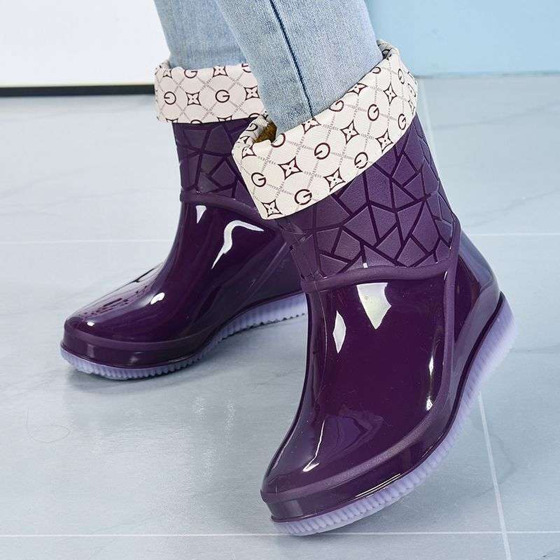 Fashion work short rain boots women's summer kitchen overshoes thickened non-slip rain shoes outer wear rubber shoes kitchen waterproof shoes