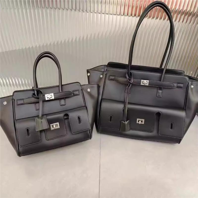 Large Kelly Cowhide Crossbody & Shoulder Bag - Fashionable Underarm Platinum Handbag with Spacious Capacity