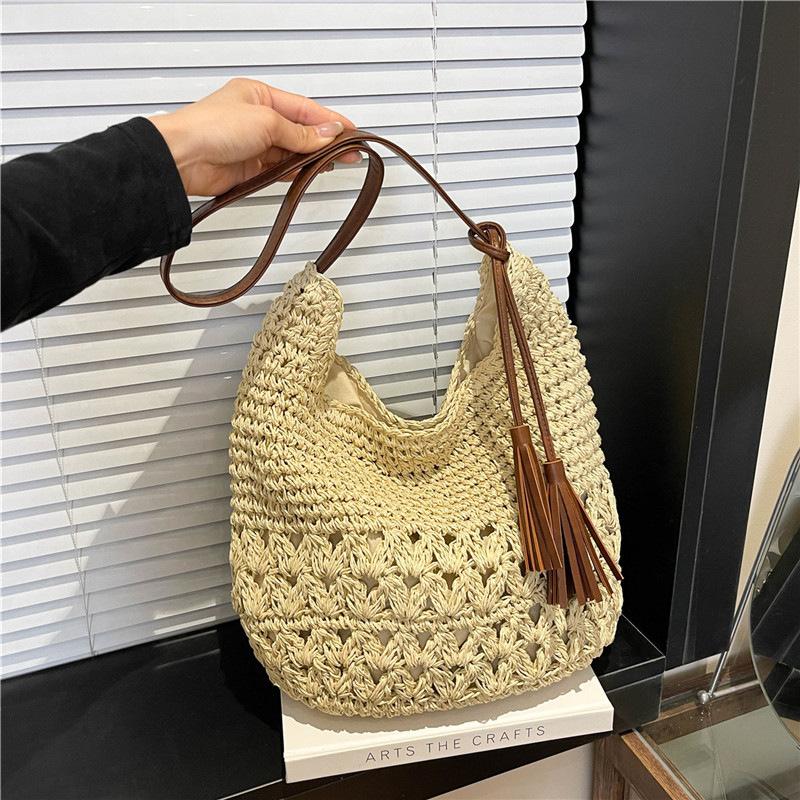 Summer Grass Woven Bag Women's New Fashionable Large Capacity Woven Shoulder Bag Seaside Vacation Style Commuter